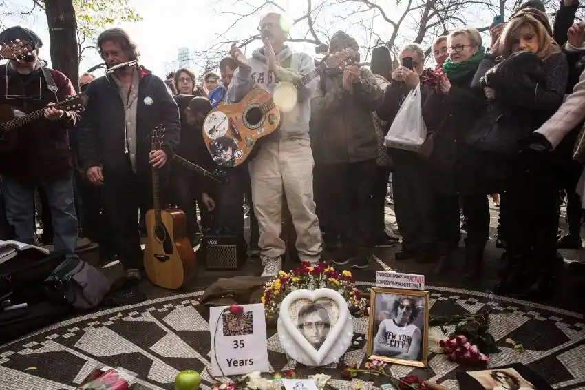 A 36 años del asesinato de John Lennon, todos lo recuerdan en las redes