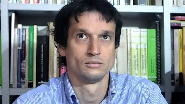 “No hace falta tener un arma para tener poder”