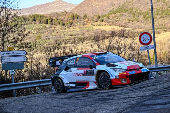 Ogier dominó la jornada en Montecarlo