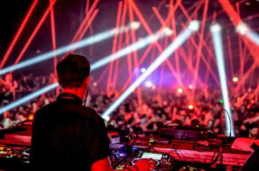 Fiestas electrónicas, el descontrol controlado