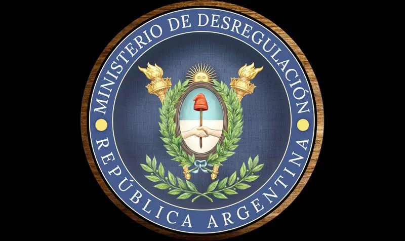 El Ejecutivo diseña reformas para flexibilizar sectores clave de la economía