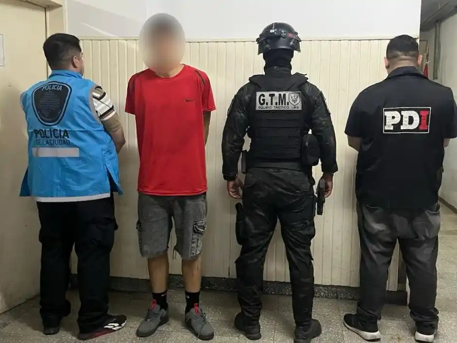 El menor fue sorprendido en el barrio rosarino de Las Flores.