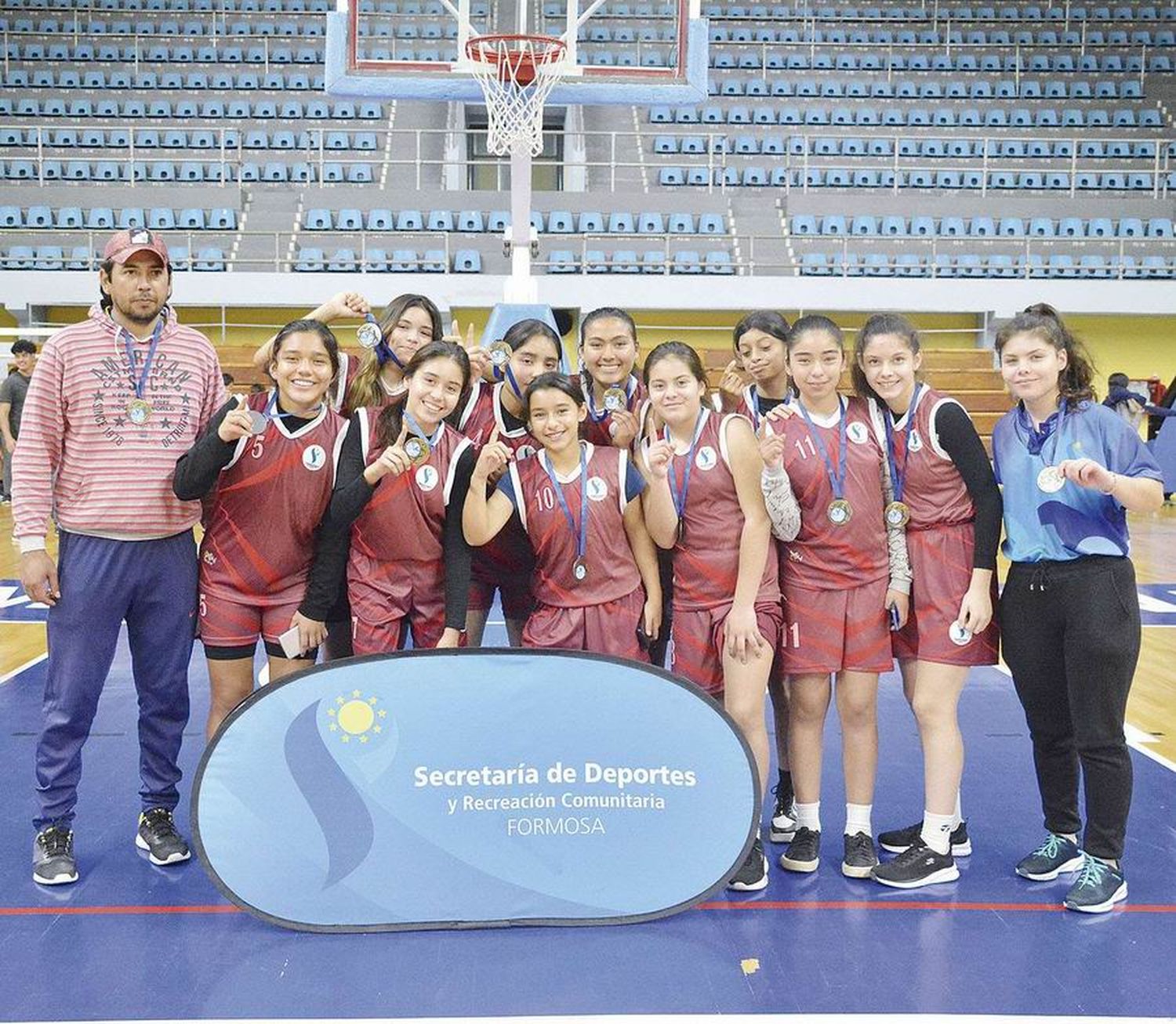 Pozo del Tigre y Formosa se
apoderaron del básquet sub 14