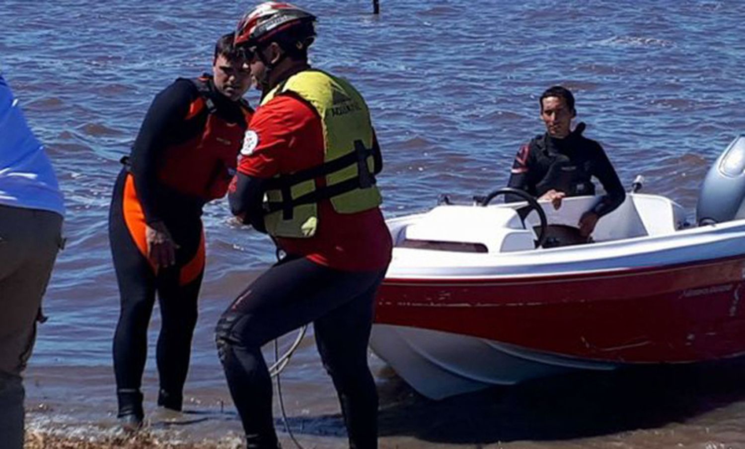 Hallaron un cadáver en la laguna Melincué y se trataría de un joven desaparecido