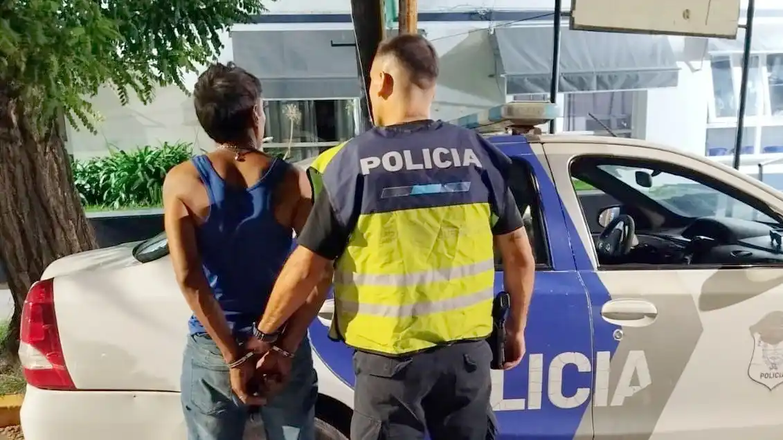 Alojado. En comisaría