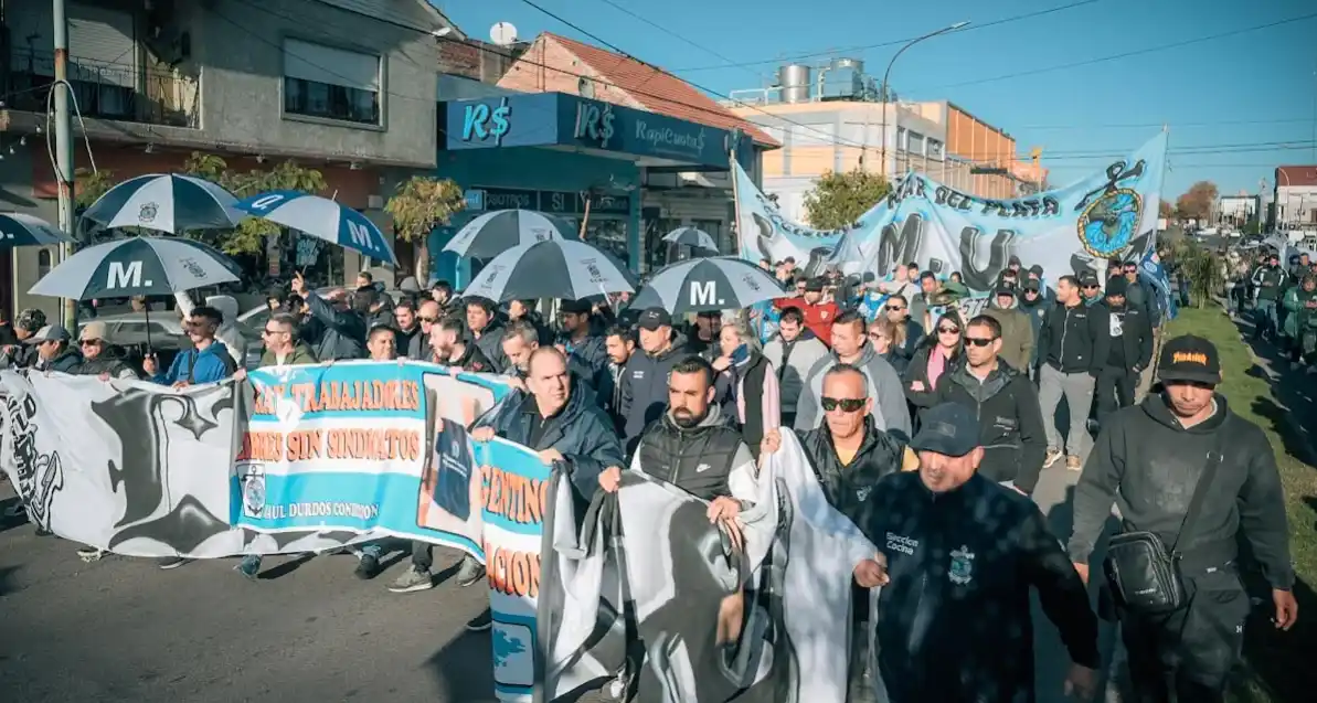 Amplia movilización contra ajuste salarial