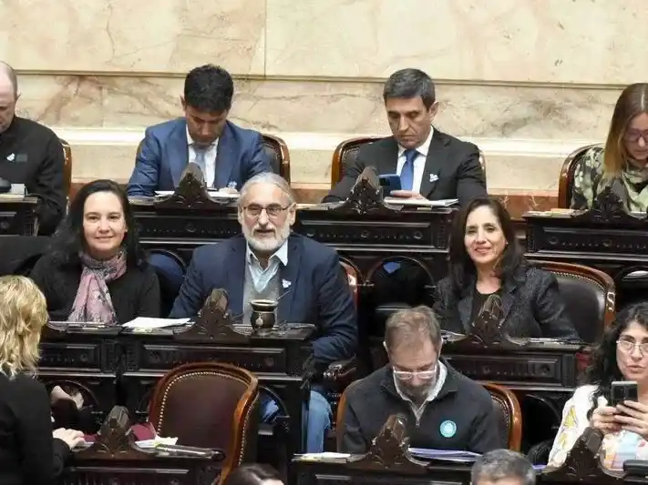 Buscan activar un pedido de interpelación 
contra el jefe de Gabinete, Manuel Adorni