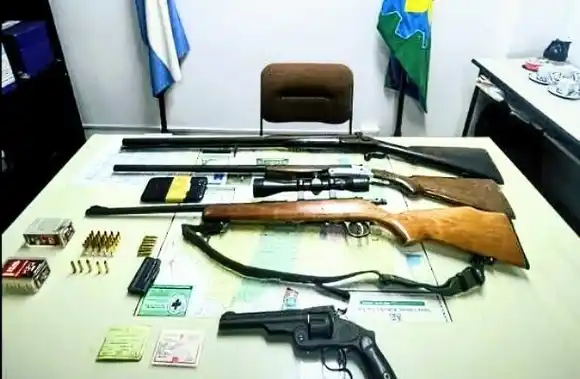 Allanamiento en un campo de Chascomús: Secuestran cuatro armas de fuego y detienen a un hombre por amenazas de muerte