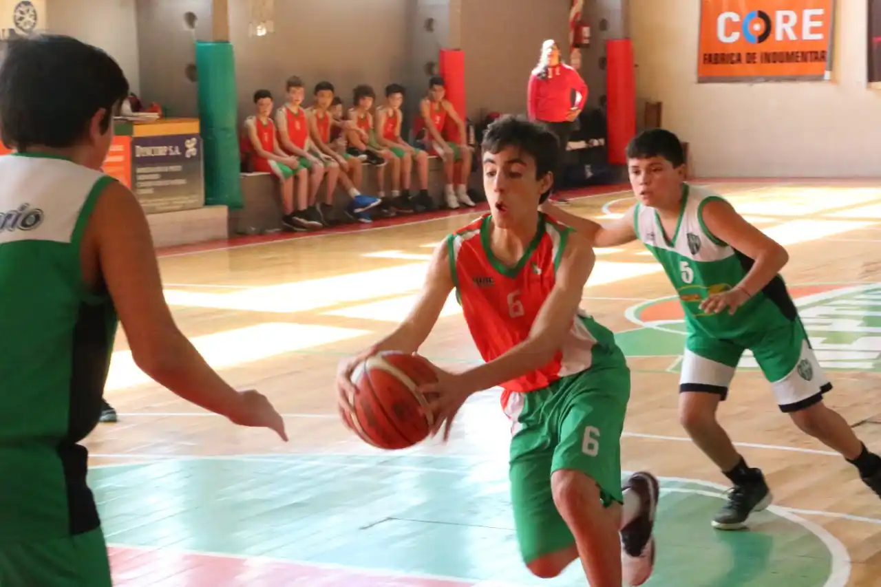 Central Entrerriano y Neptunia ganaron todo lo que jugaron