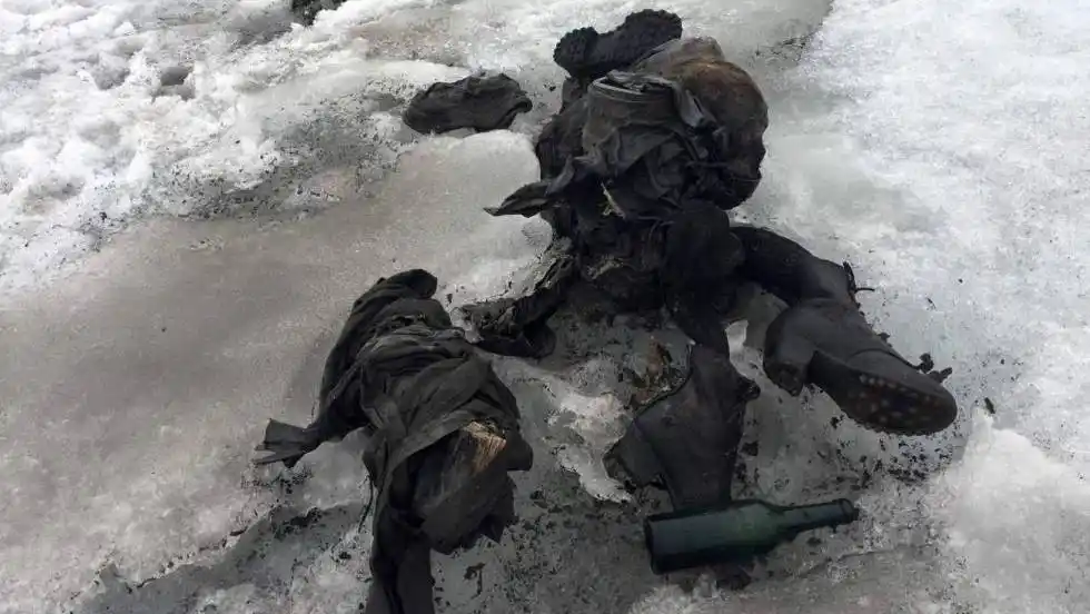 Hallaron en un glaciar de Suiza una pareja desaparecida hace 75 años