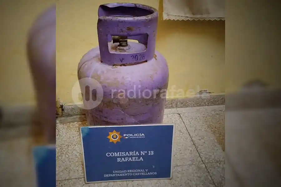 ¿Y esa garrafa? ¿De dónde salió? No sé…