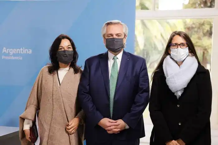 Alberto Fernández y Elizabeth Gómez Alcorta participaron del cierre del Foro  Generación Igualdad