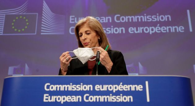 Si no recibe las dosis comprometidas, Bruselas bloquearía la exportación de vacunas