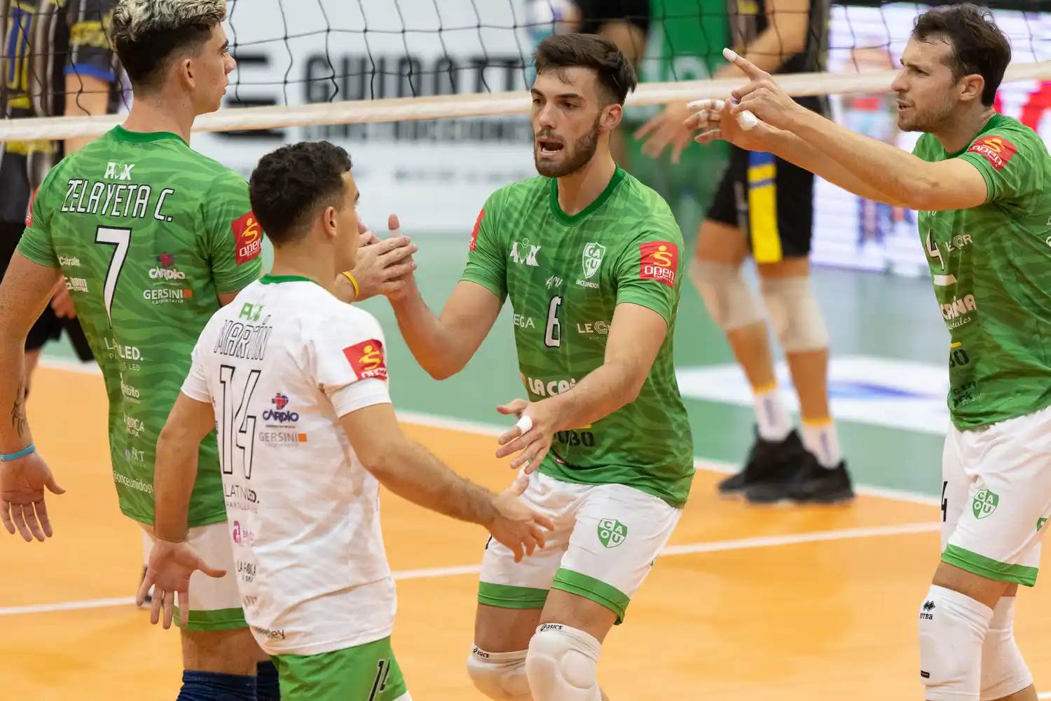 Once Unidos viaja sin tres jugadores que dieron positivo