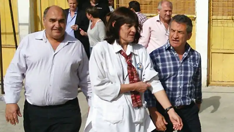 Urribarri votó en Concordia y esperará resultados junto a Scioli