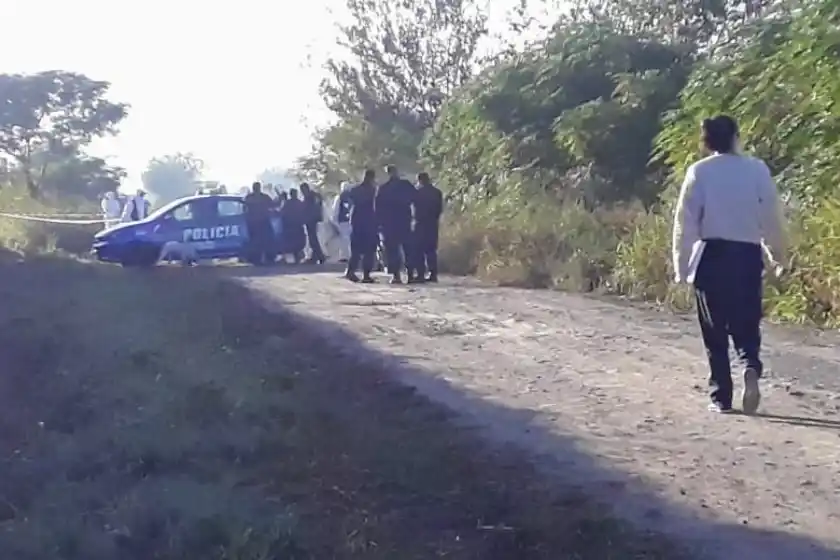 Doble crimen en Villa Gobernador Gálvez: acribillaron a dos jóvenes cerca del Cementerio Municipal