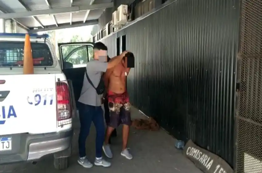 Por robar en el EMDER y en un club, caen 3 delincuentes en el barrio Parque Peña