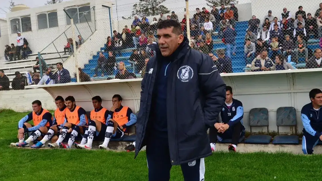 FOTO DANIEL FELDMAN Murúa, en uno de sus pasos por Guillermo Brown de Puerto Madryn.