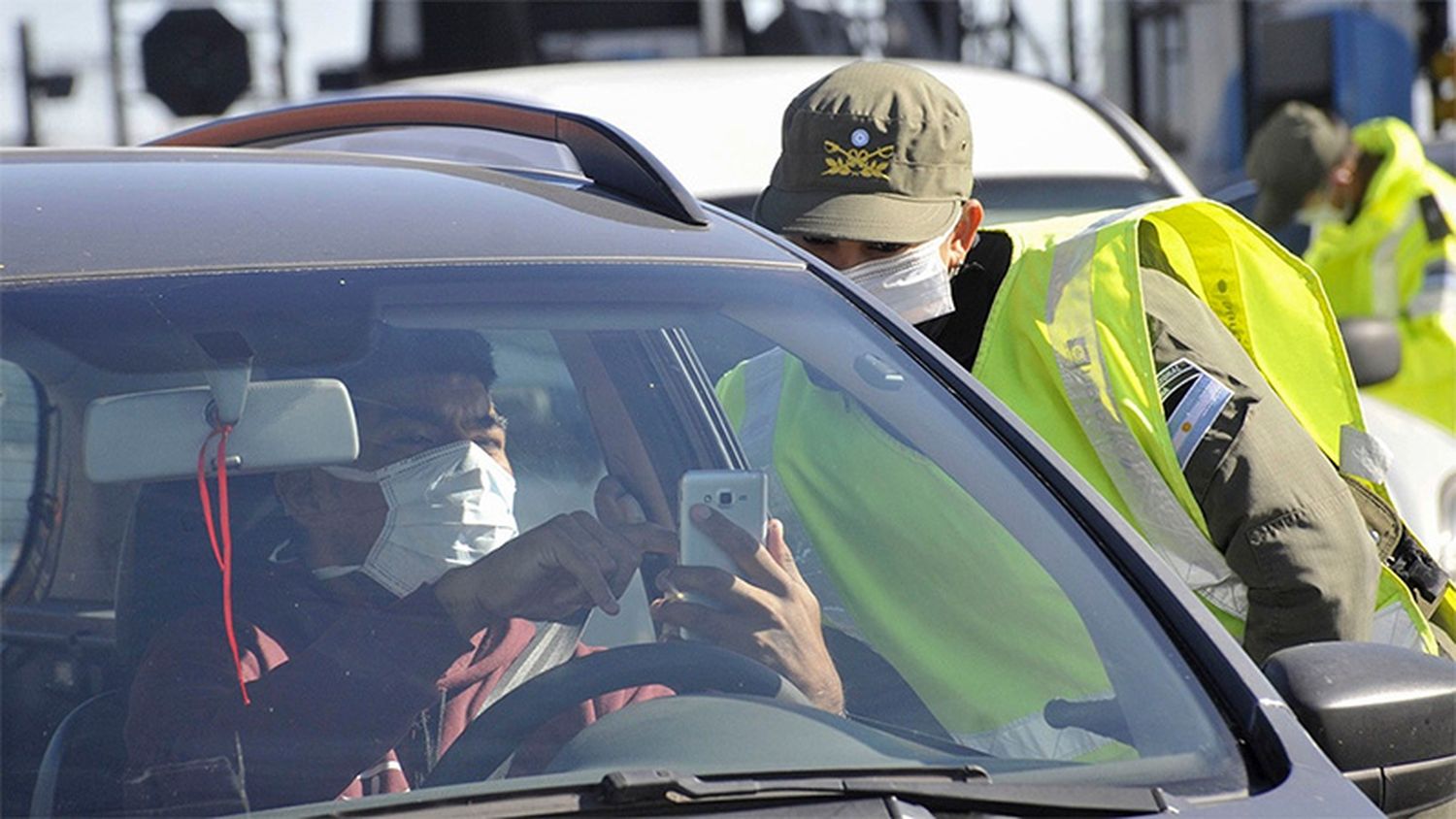 Fuerzas federales controlan el cumplimiento de medidas en todo el país