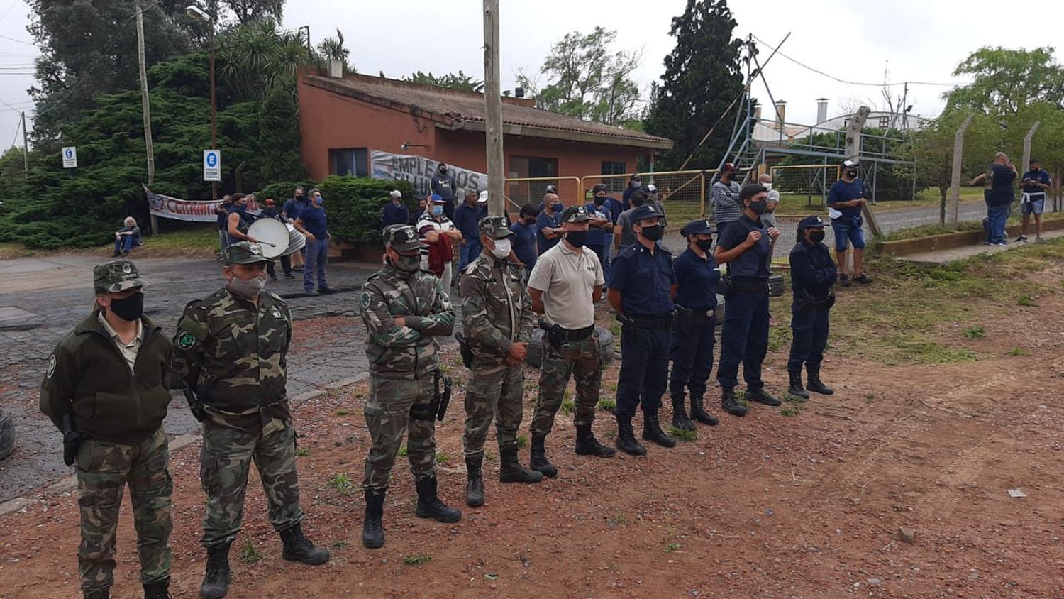 "La Policía está para garantizar la paz social", aseguraron los delegados de Loimar