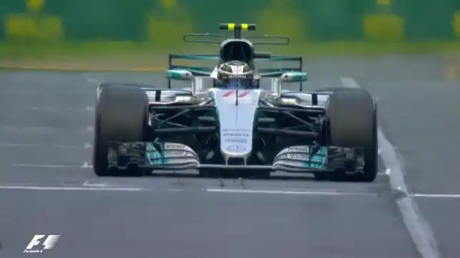 Hamilton hizo el mejor tiempo sobre el circuito de Silverstone