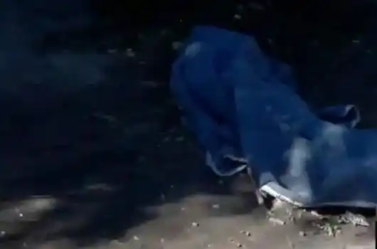Villa Gdor. Gálvez: hallaron el cuerpo sin vida de un hombre en la calle