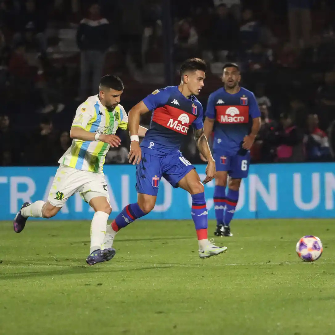 Tigre no tuvo piedad y goleó a Aldosivi