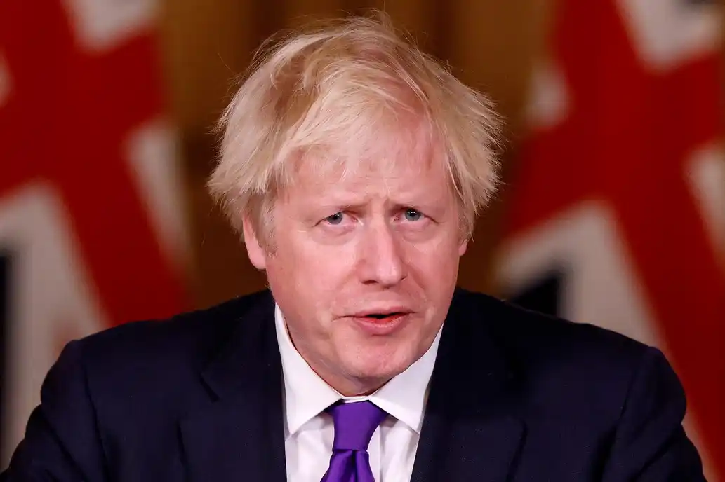 El gobierno británico confirma que la nueva cepa del Covid-19 está "fuera de control"