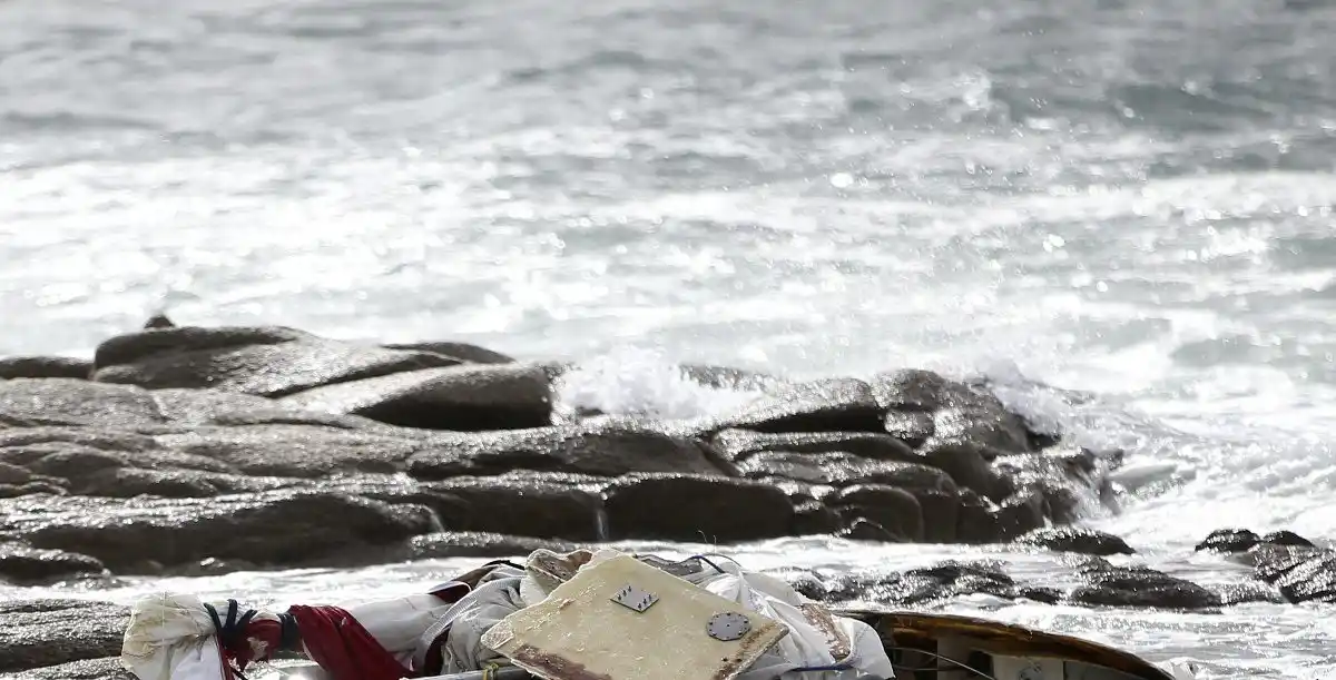 ¡ESCALOFRIANTE! Cuerpos de náufragos en el Chocó llevan días en una playa