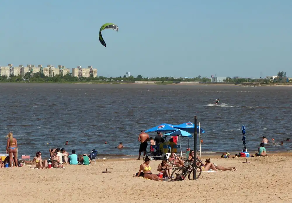 Barro y Alexis Lovotti en el ciclo Música en la Playa