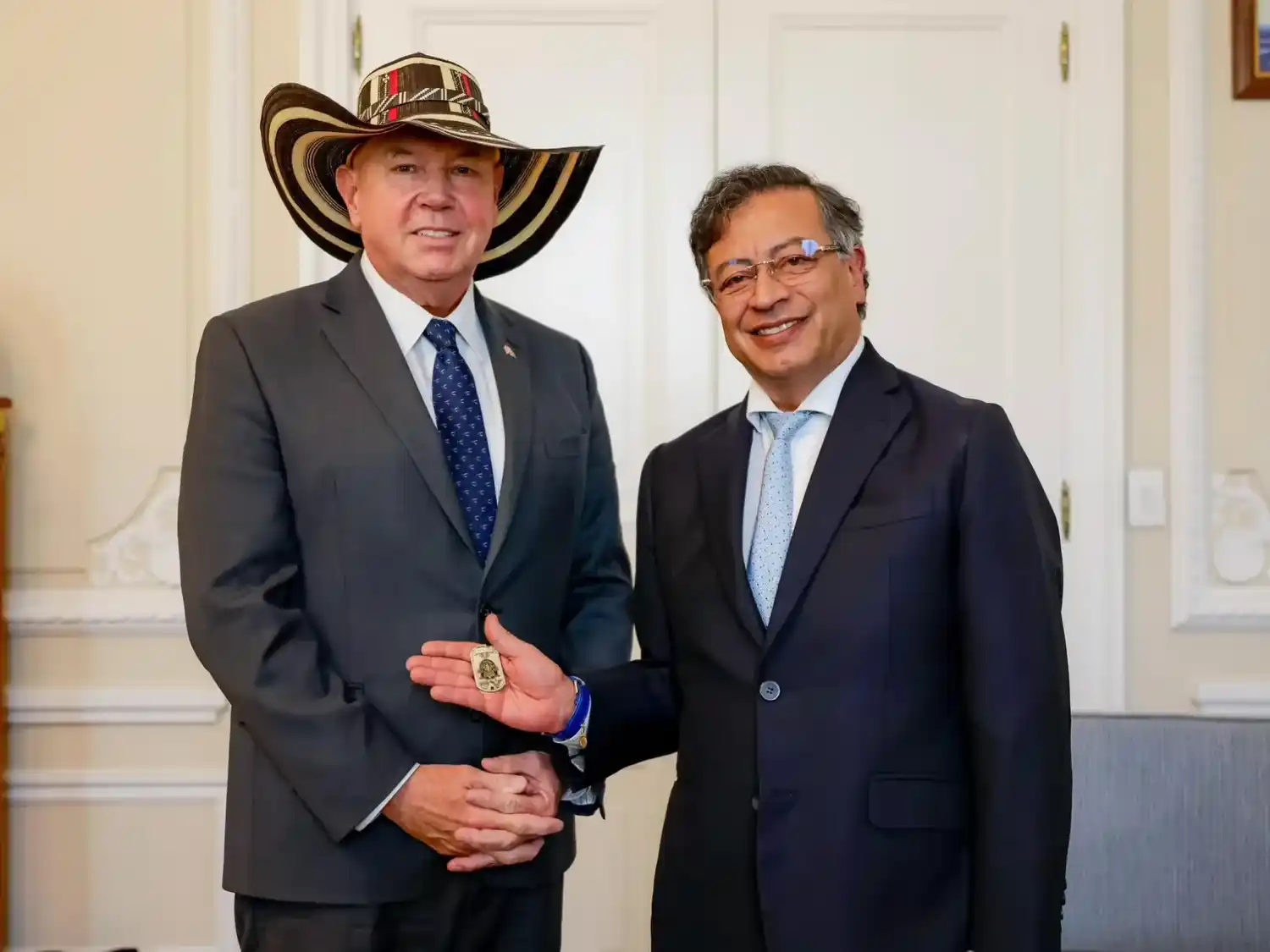 Petro se pronuncia sobre la salida del encargado de negocios de EEUU en Colombia John McNamara