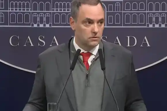 Adorni, sobre los audios de Karina Milei: "Si son verdaderos estamos ante un escándalo sin precedentes"