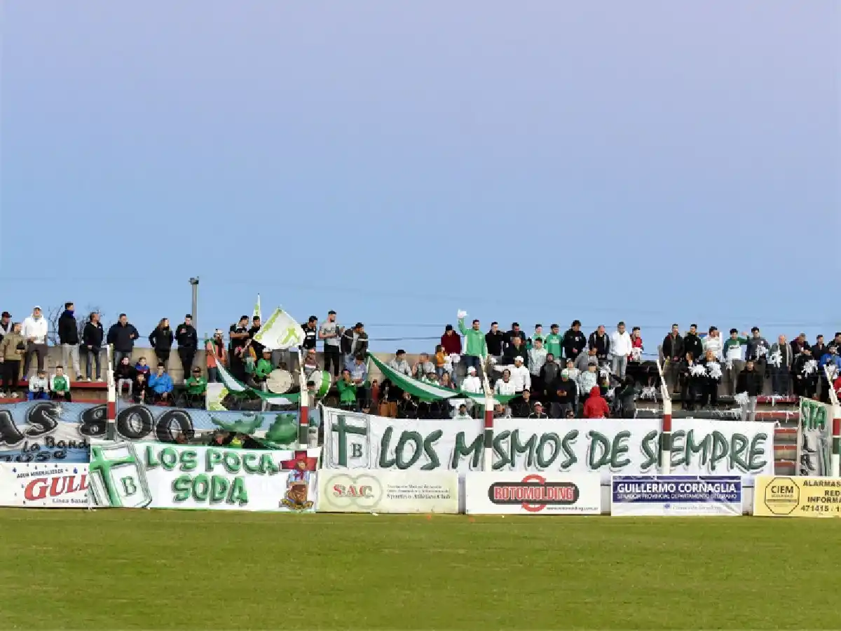 La pelota no se mancha  