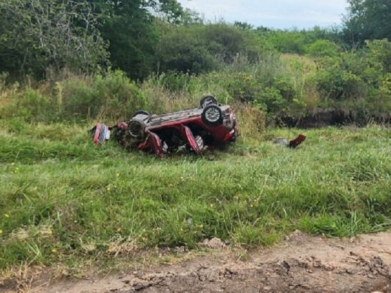 Vuelco en Ruta 14