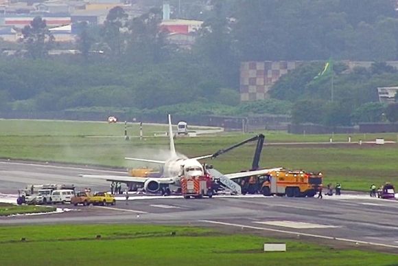 Fire Erupts on TOTAL Boeing 737-400SF Following Emergency Landing in São Paulo: What We Know