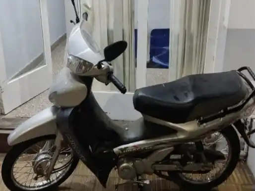 Aprehendieron a un sujeto que robó una moto