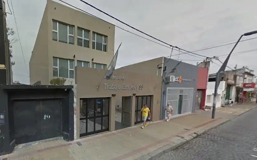 Estado de asamblea y preocupación en el Ministerio de Trabajo por despidos