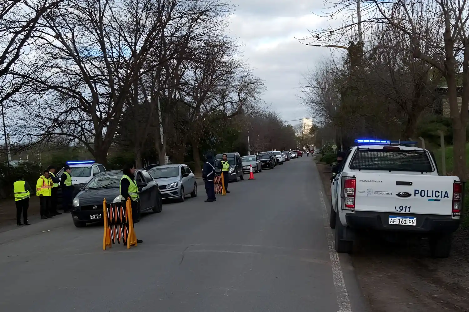 El operativo en la costanera, este domingo por la tarde.
