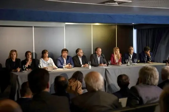 Intendentes volvieron a pedir por la Policía Local y el regreso de Gendarmería