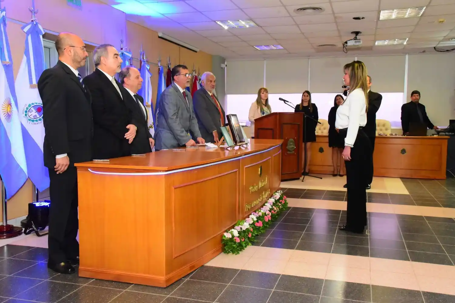 La doctora Claudia Fernández asumió como 
ministra del Superior Tribunal de Justicia