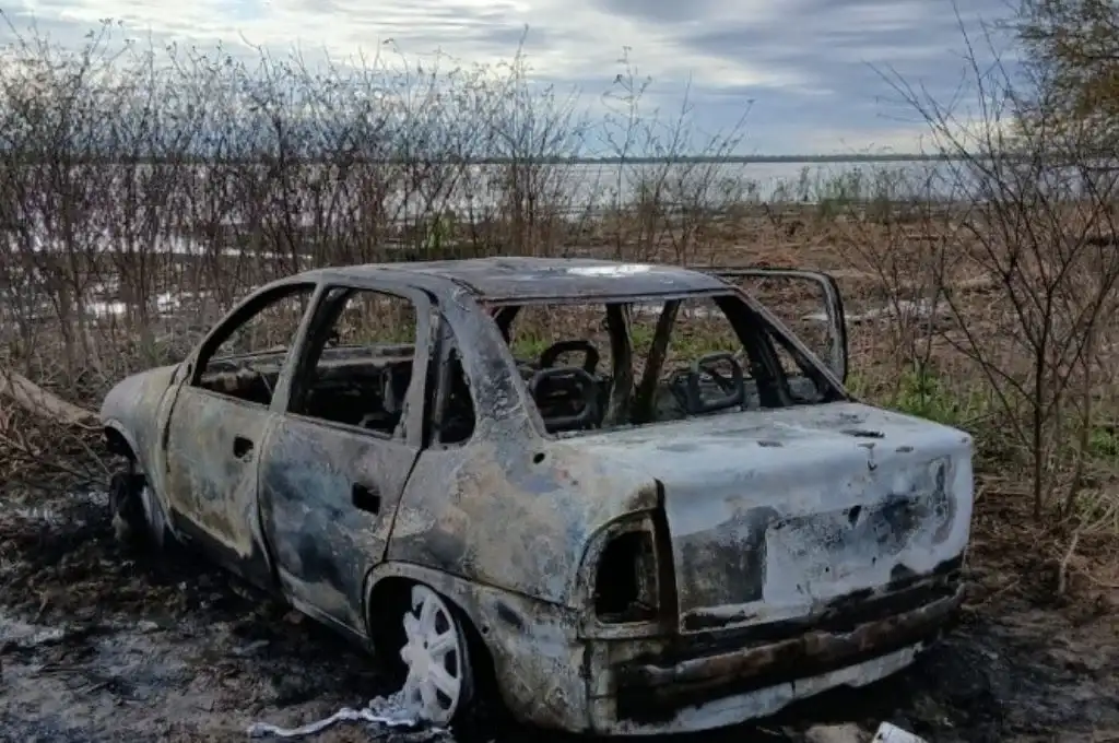 Auto quemado