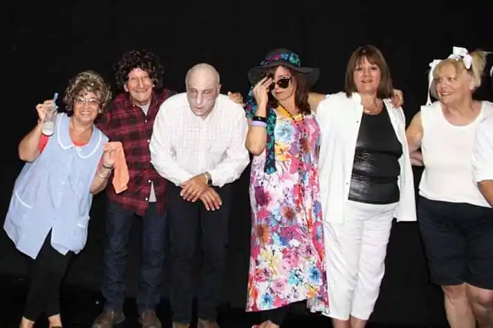Grupo de teatro “A lo grande” vuelve a escena con su varieté