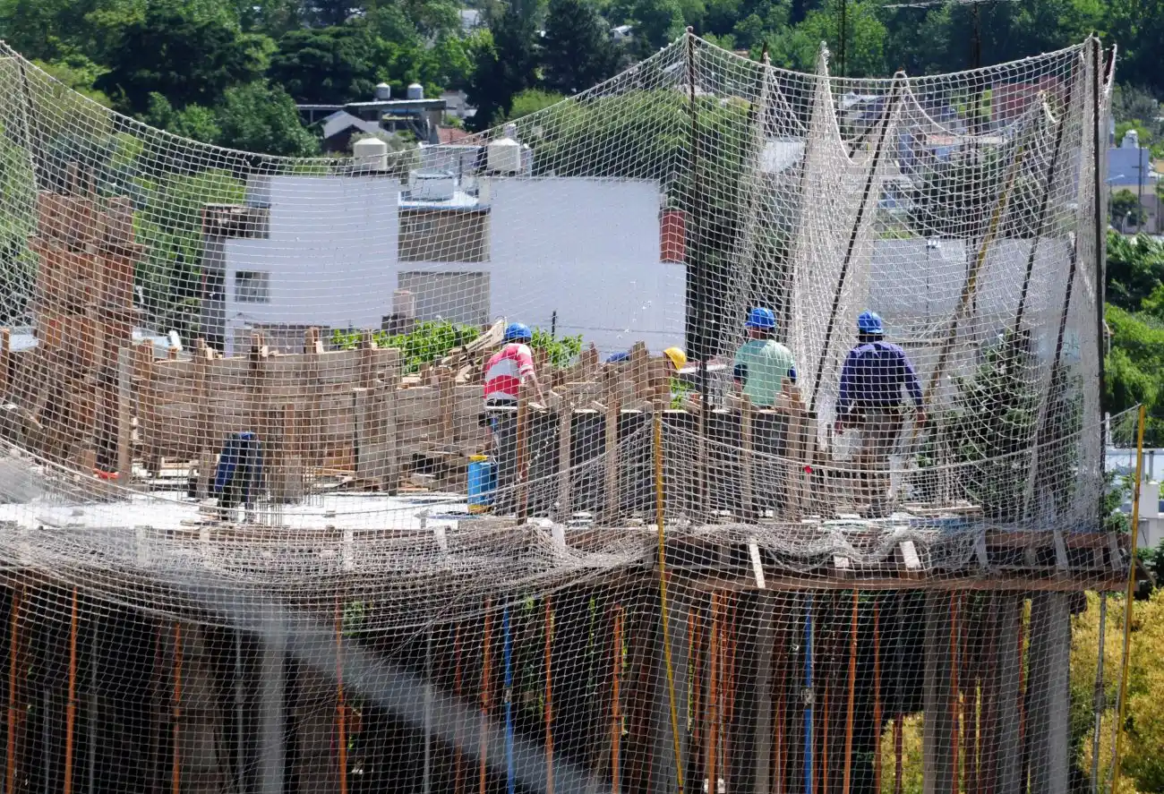 Ampliaron los detalles sobre los protocolos a cumplir para reactivar la construcción