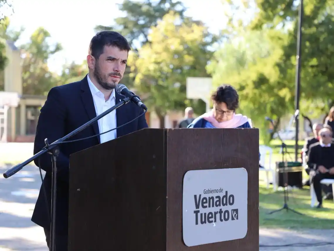 "La memoria no es un ejercicio del pasado: es una responsabilidad del presente”, aseveró Leonel Chiarella en su mensaje. Foto: MVT