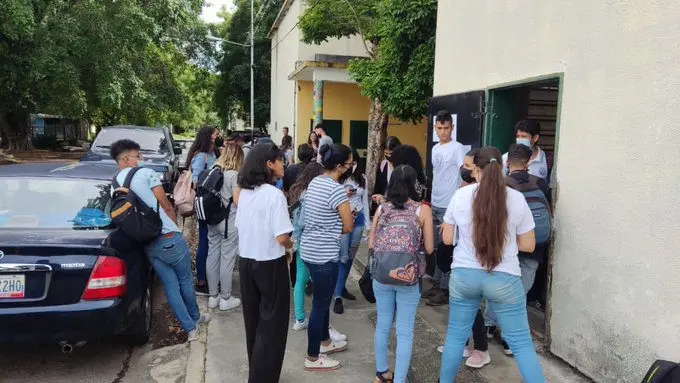 “AMEDRENTAMIENTO Y USO DE PODER”: denuncian irregularidades en elecciones de la UCV