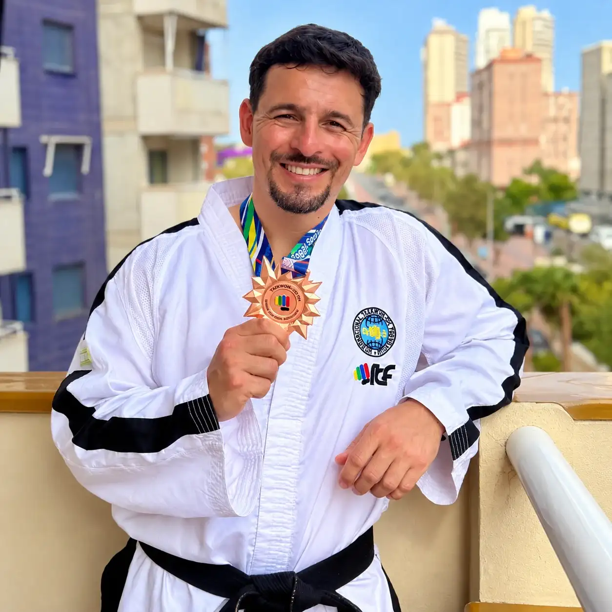 Gabriel Benedetti alcanzó la medalla de bronce en la Copa del Mundo de Taekwon-Do