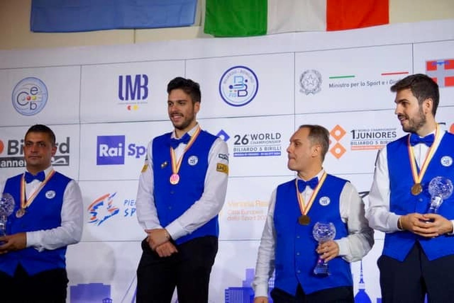 En el podio. Camilo Gómez fue semifinalista y completó un gran Mundial