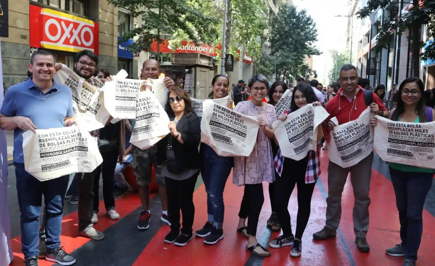 Chile prohíbe el uso de bolsas de plástico en supermercados