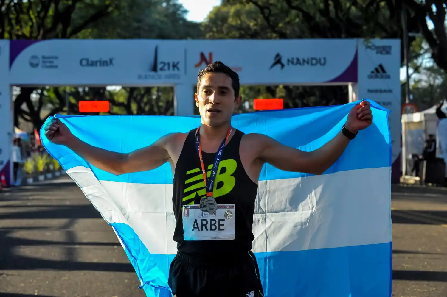 Joaquín Arbe mejoró su tiempo en la Maratón de Buenos Aires y se metió en Tokio 2020