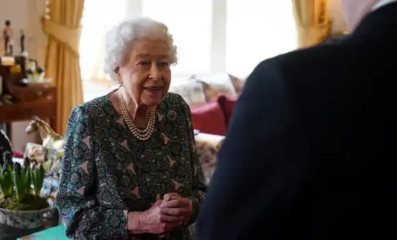 Acusado de querer atentar contra Isabel II se declara culpable